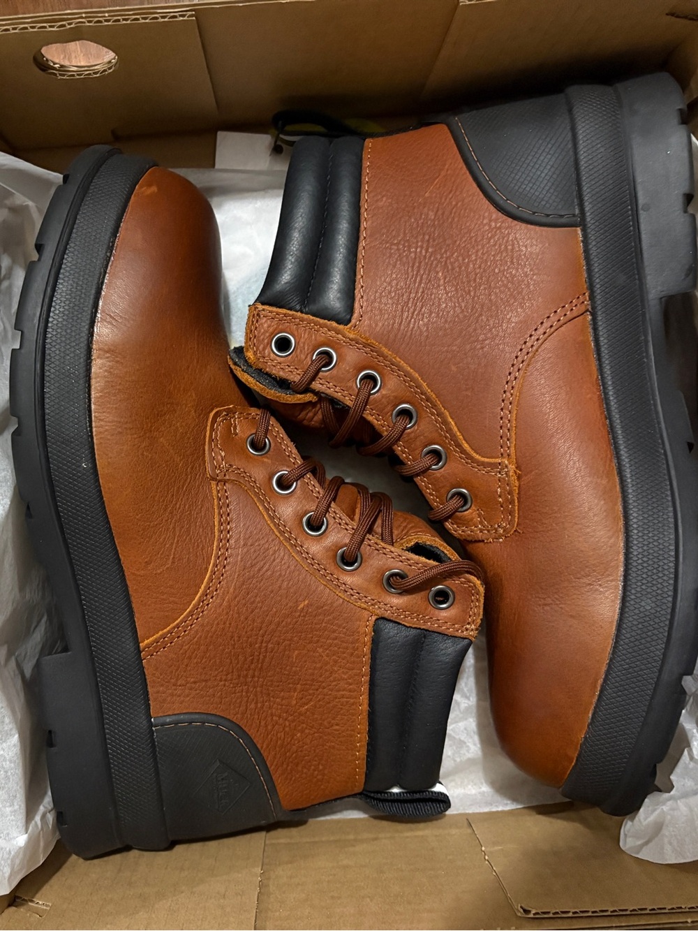 Muck Boot Company Chore Farm Leather 6in Lace Up Boots Caramel CLLP-901-wide M8